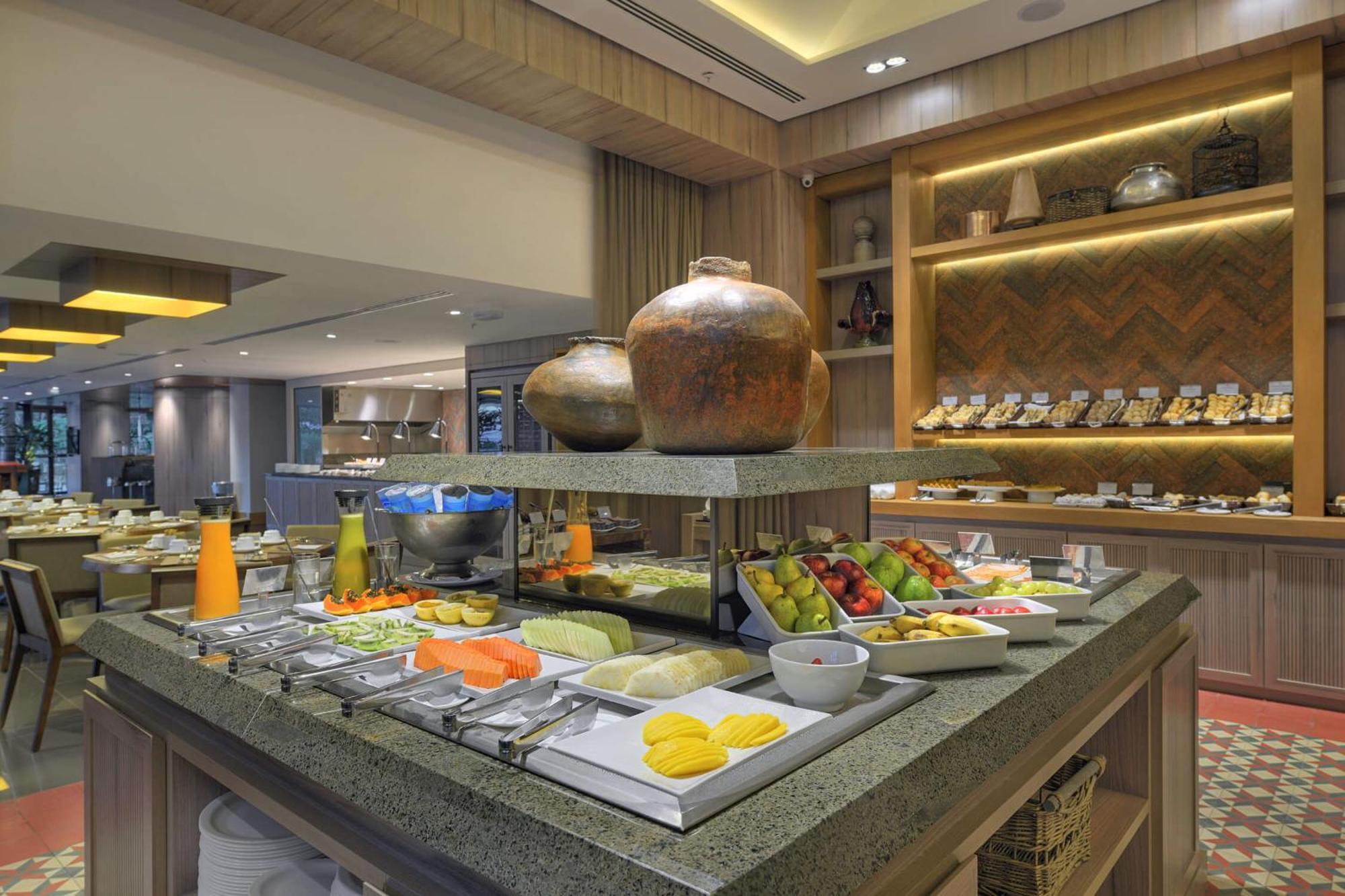 Deville Prime Campo Grande Campo Grande  Extérieur photo A salad bar