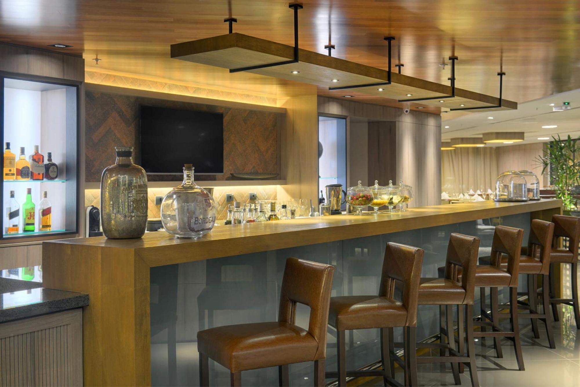 Deville Prime Campo Grande Campo Grande  Extérieur photo The bar at the lounge