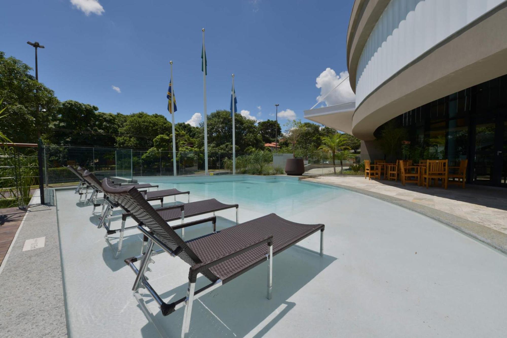 Deville Prime Campo Grande Campo Grande  Extérieur photo The pool at the hotel